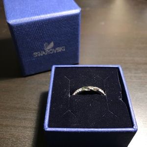 Swarovski Curly Ring